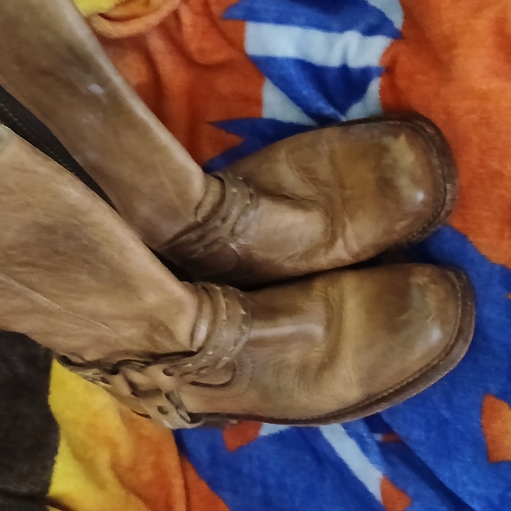 Women's Tan Heeled Boots